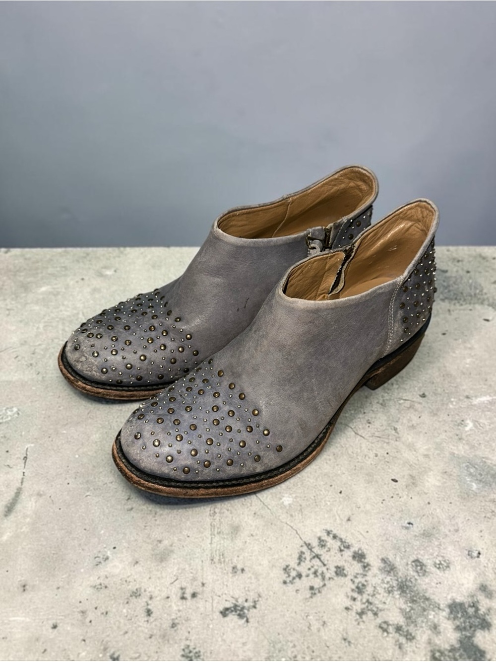 Australia Luxe Collective Distressed Faded Gray Leather Antiqued Metal Studs 8